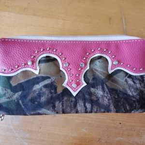 Wrangler Pink Camo Wallet